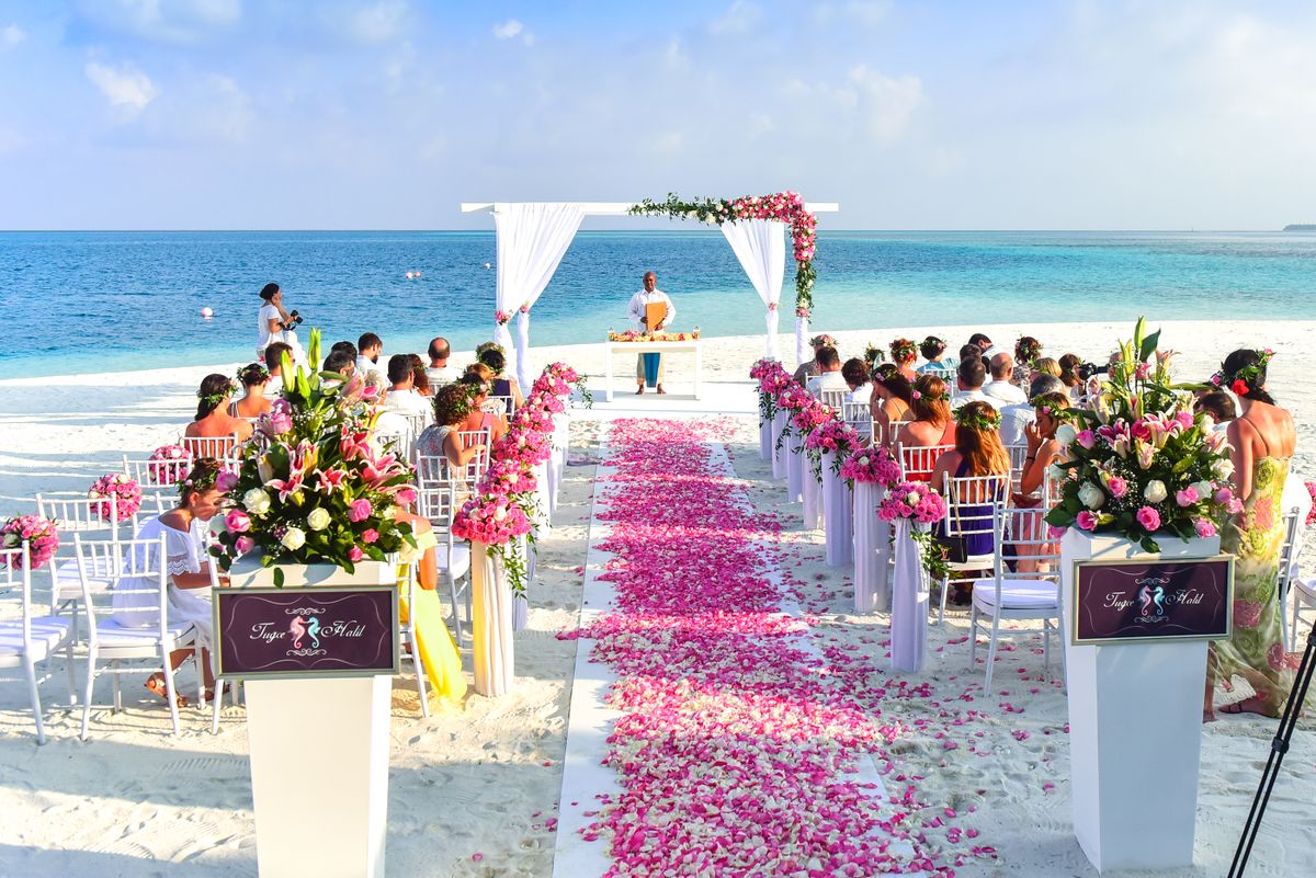 Wedding décor and tablescape craft